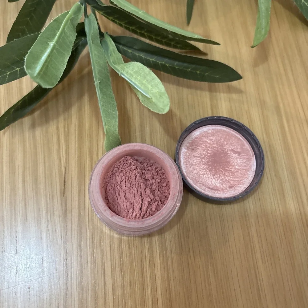 READ BIG SIZE i.d. bareMinerals GALA Loose Powder Eyeshadow Eye Color .03 Oz